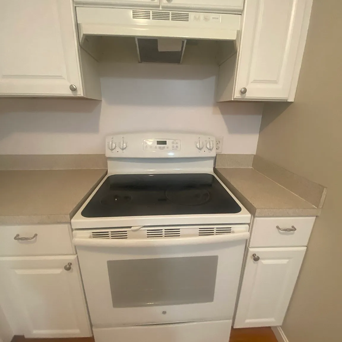 1 bed, 1.0 bath, 765 sqft, $2,200 — Photo 3