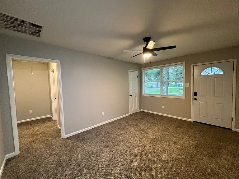 3014 Waynoka Ave — Photo 5