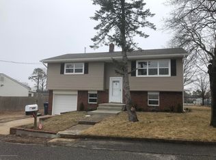 753 Neptune Ave, Beachwood, NJ 08722
