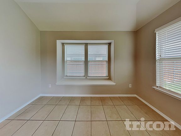 5th image of 2536 Old Buck Dr