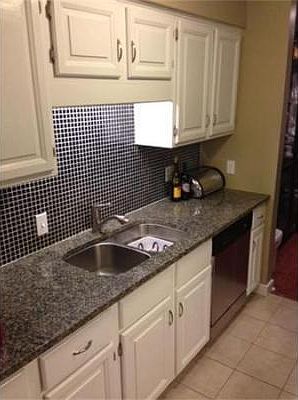 3rd image of 1559 Bay St APT 12