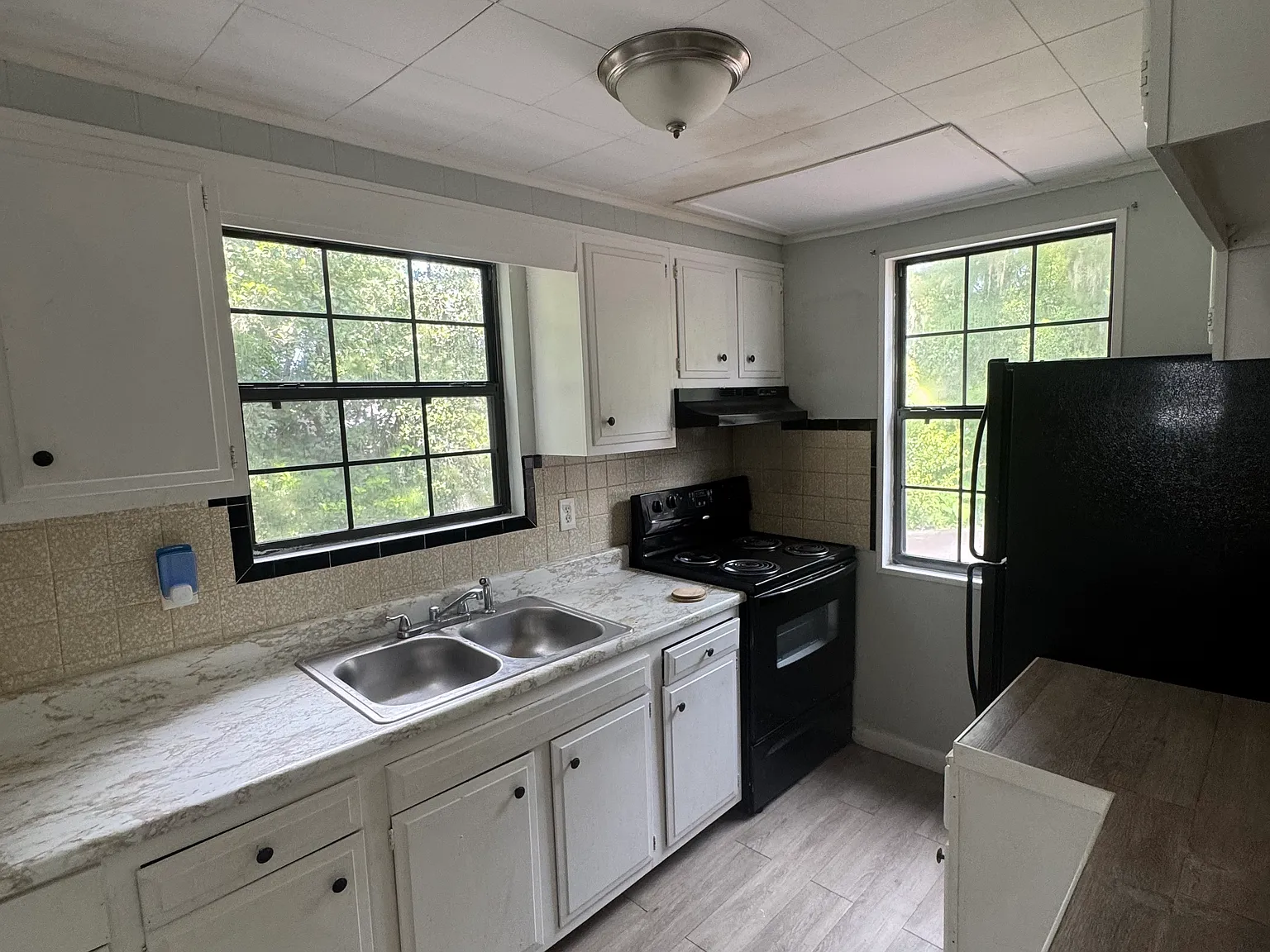 1 bed, 700 sqft, $850 — Photo 1