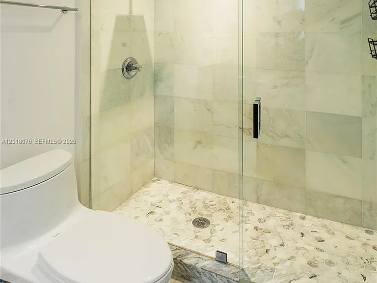 1955 Alamanda Dr — Photo 14