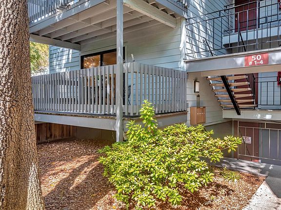 3rd image of 50 Laurie Meadows Dr APT 2