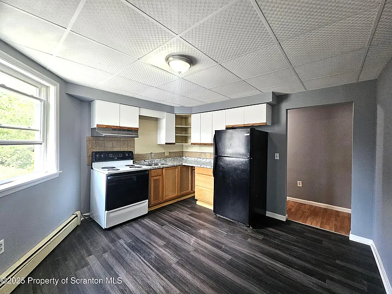 114 S Valley Ave #2 — Photo 2