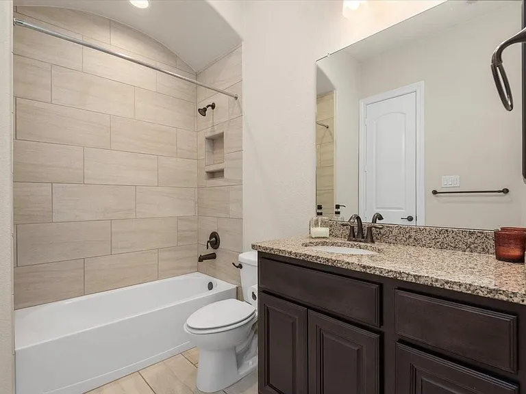 23034 Creek Park Dr — Photo 39