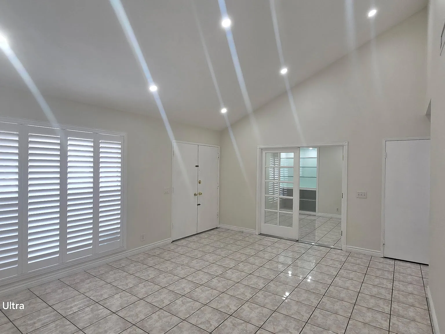 3 bed, 1554 sqft, $4,900 — Photo 4