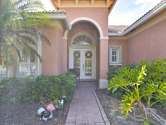 4th image of 5411 Place Lake Dr