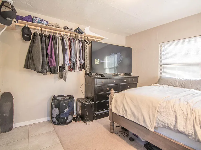 803 W Aspen Ave #1/2 — Photo 6