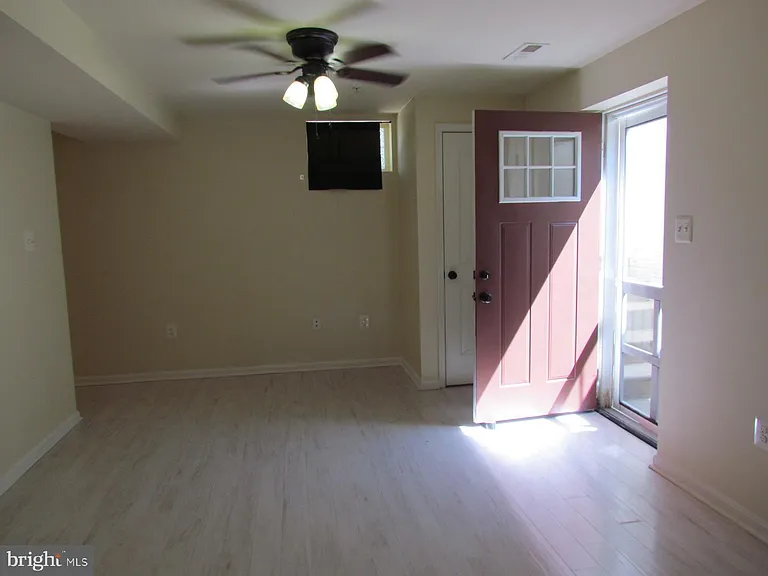 23220 Spalding Ln — Photo 6