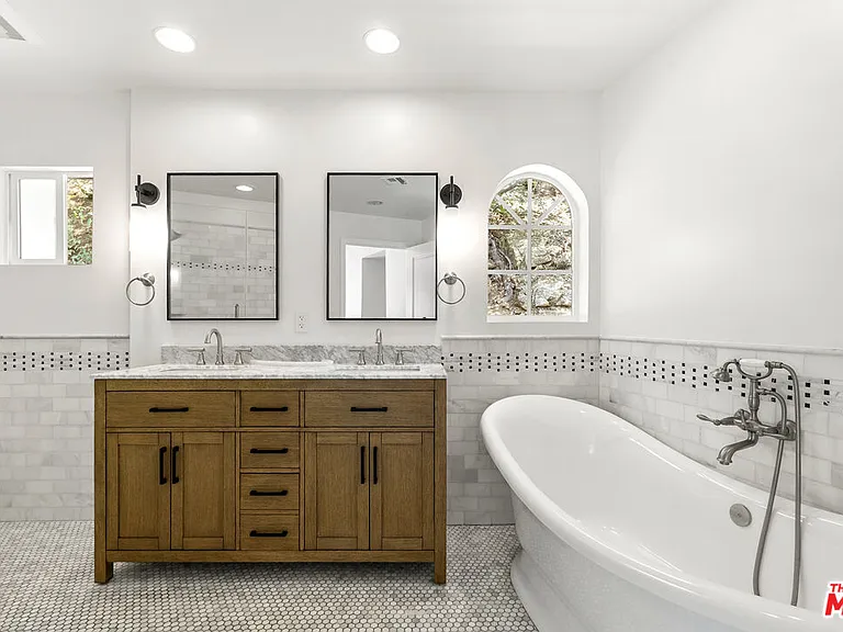 9541 Cedarbrook Dr — Photo 19