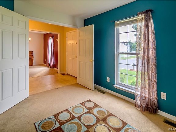 5th image of 3412 Glenwood Ridge Dr