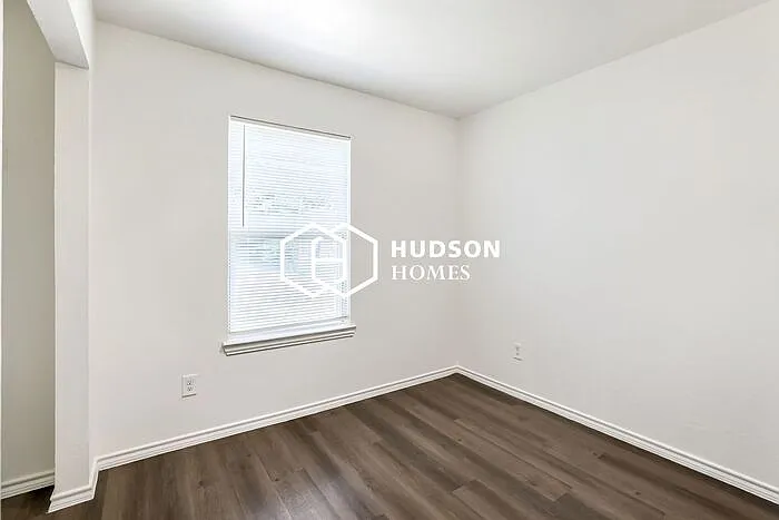 3204 Tuskegee St — Photo 6
