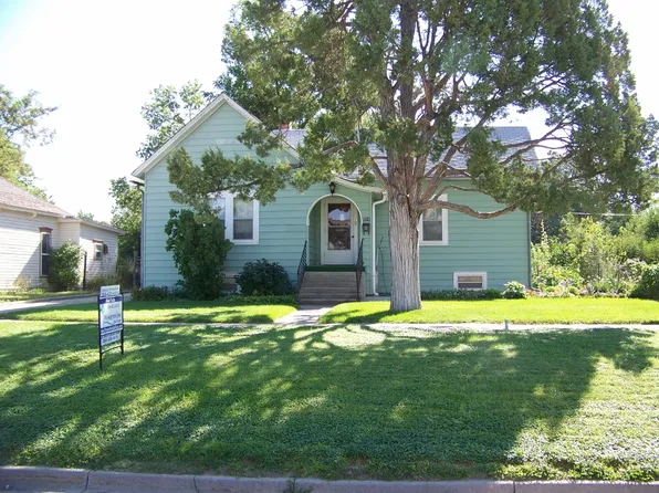 528 Shelton St, Chadron, NE 69337