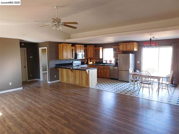 3rd image of 460-250 Ponderosa Blvd