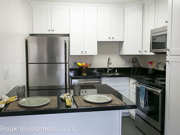 3rd image of 730 Mariners Island Blvd APT 3