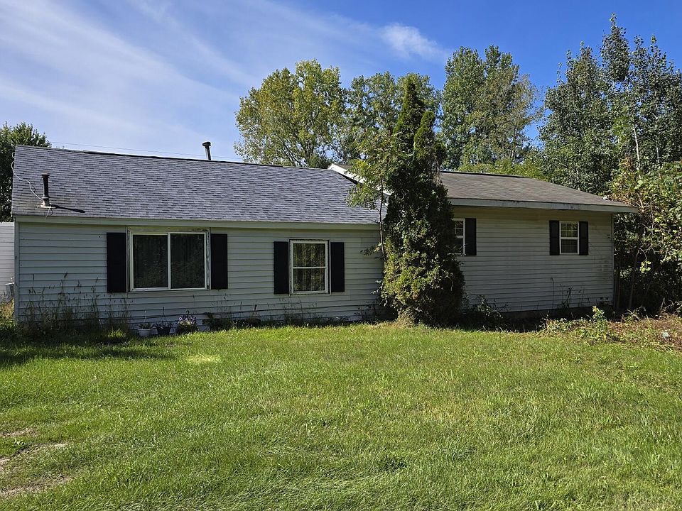 1st image of 5065 Lorenson Rd