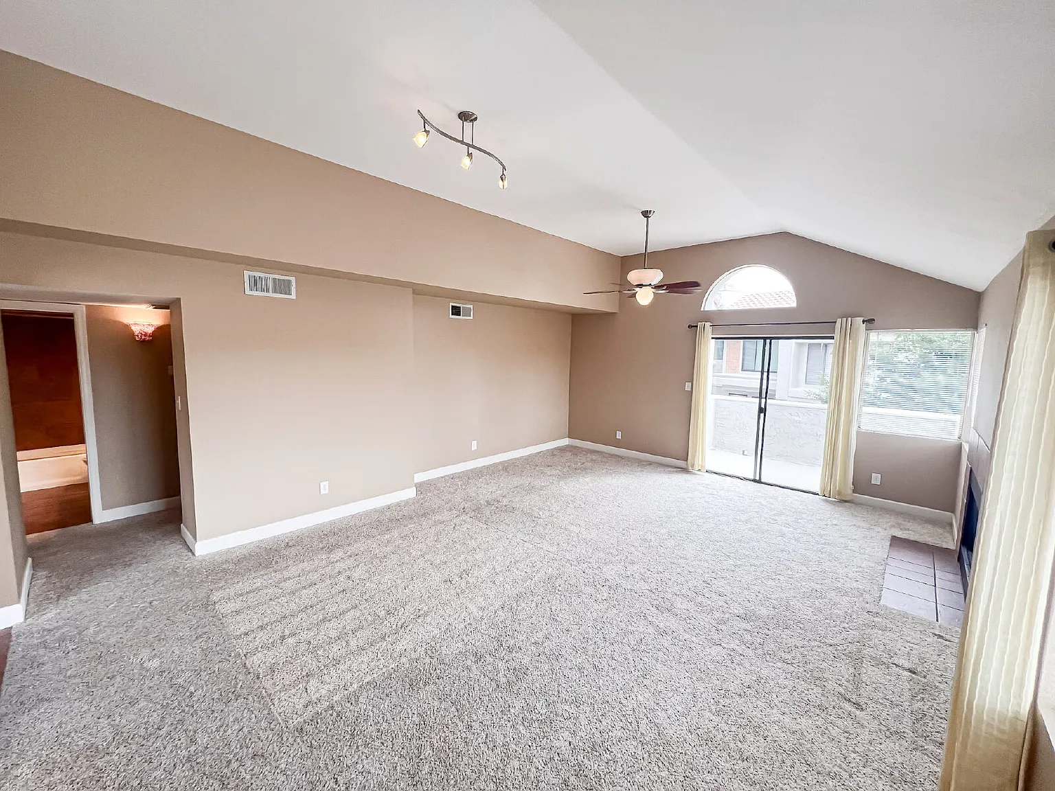 10115 E Mountain View Rd #2086 — Photo 3