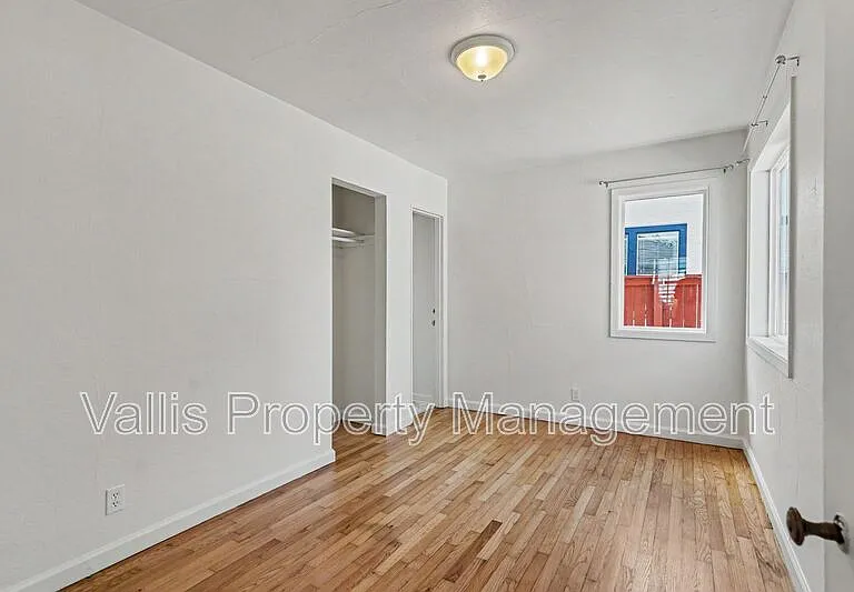 522 19th St NE — Photo 14