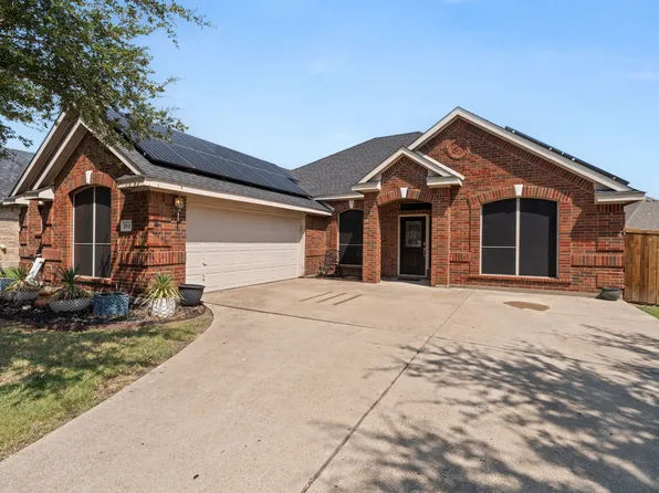 204 Boardwalk Ave, Waxahachie, TX 75165