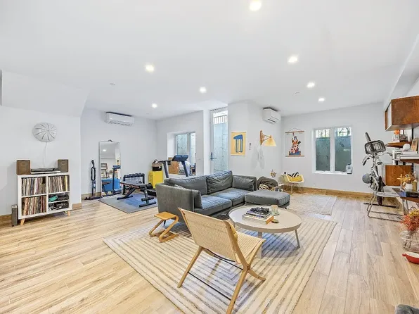 305 Sumpter St #1R, Brooklyn, NY 11233