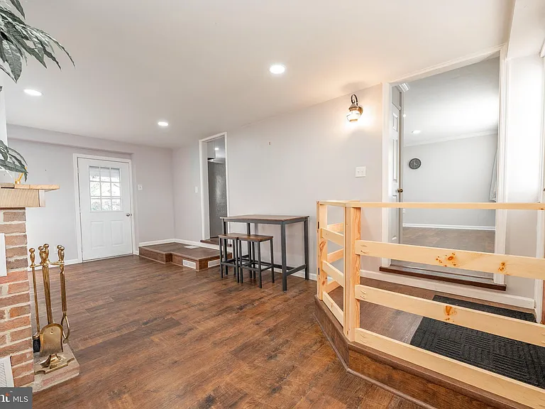 11419 Greenberry Rd — Photo 17