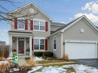 2443 Prairie Crossing Dr, Montgomery, IL 60538