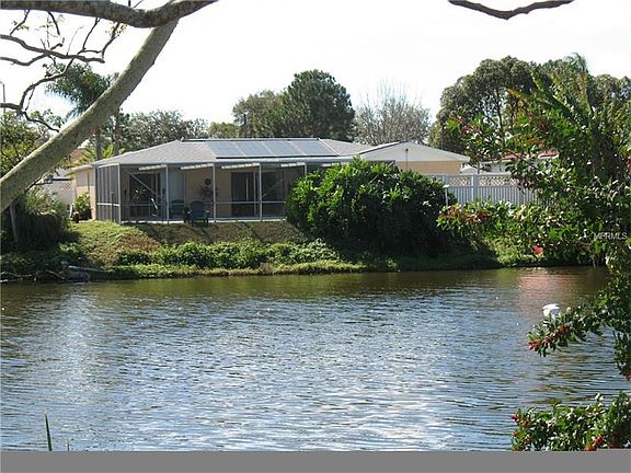 2nd image of 3801 Holiday Lake Dr