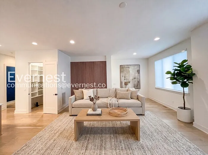 1400 Arthur Ave #4 — Photo 2
