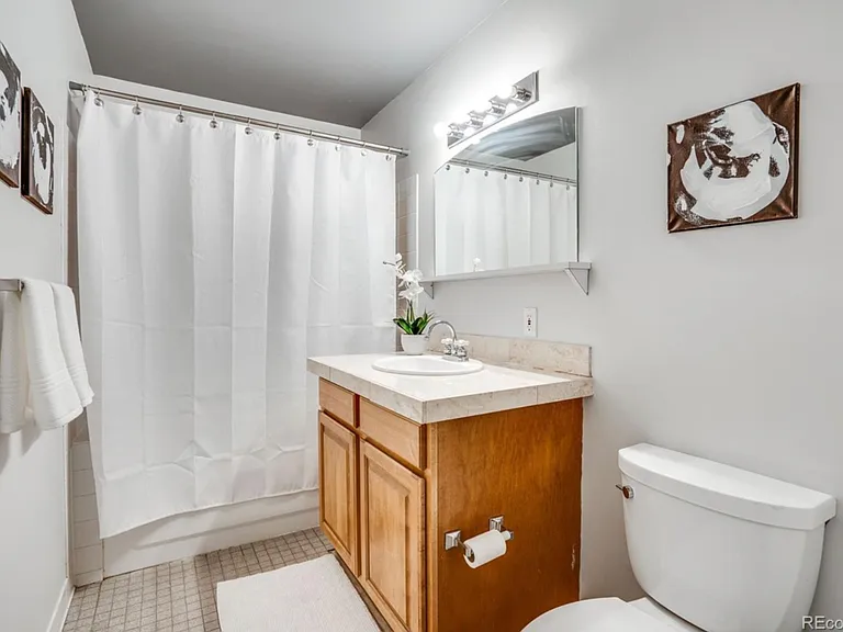 2020 Arapahoe St #1170 — Photo 10