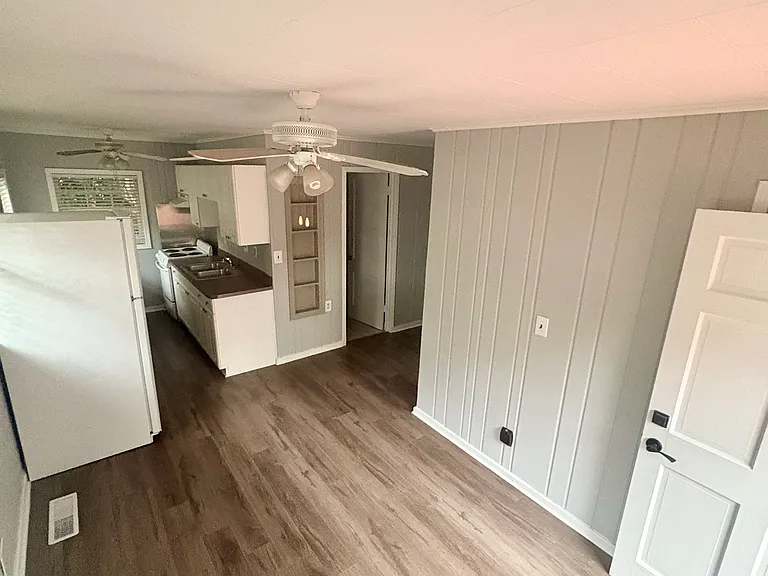 3022 Dartmouth Ave N — Photo 22