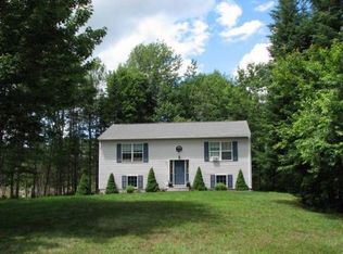 41 Emily St, Topsham, ME 04086