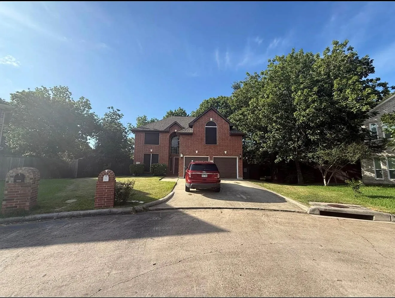 1 bed, 1.5 bath, 2130 sqft, $900 — Photo 1