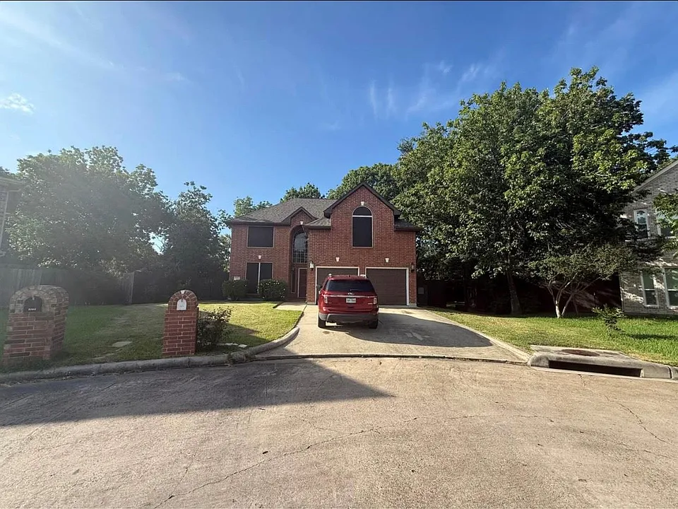 3618 Windhill Ln