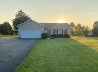 1669 Manitou Rd, Manitou, KY 42436