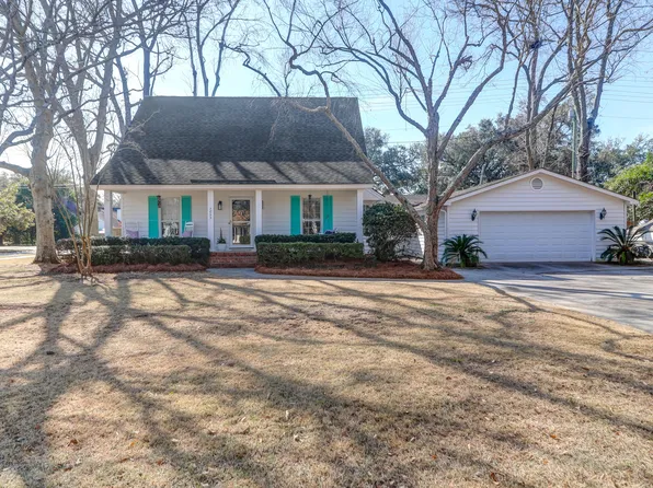 1055 Grand Concourse St, Charleston, SC 29412