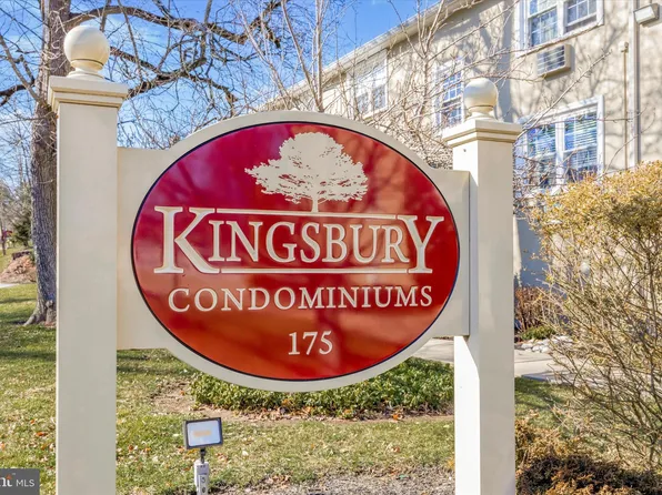 175 W King St Unit 105, Malvern, PA 19355