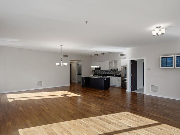4th image of 1120 S 2nd St APT 201