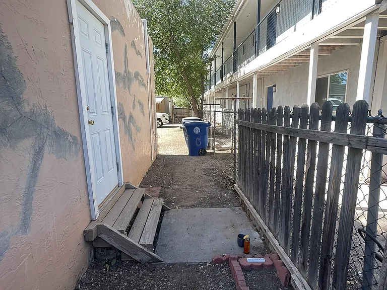 212 Cornell Dr SE #C — Photo 4
