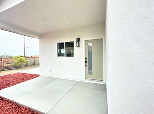 325 Camelot Dr #A, Oceanside, CA 92054