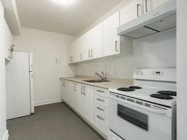 755 Avenue Rd #50058A-206, Toronto, ON M5P 2J9