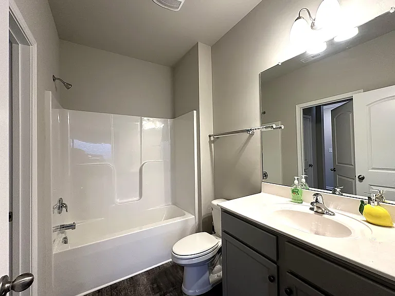 6528 Moon Crest Ln — Photo 19