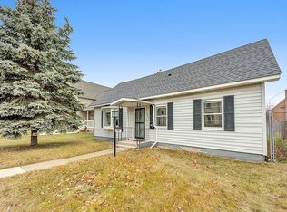 924 Miller St, Marinette, WI 54143