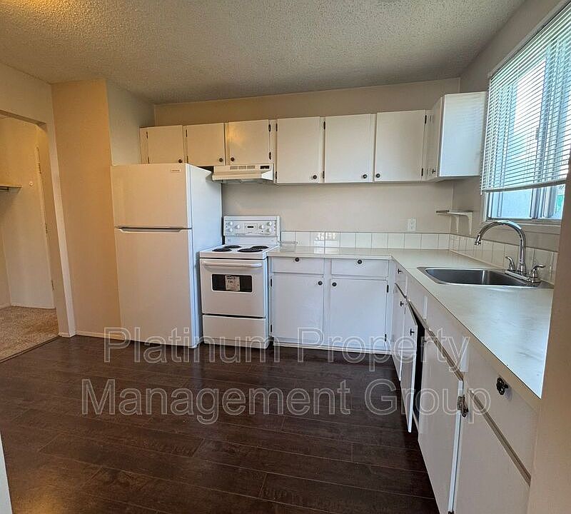 1st image of 322 6th Ave NE Unit 43