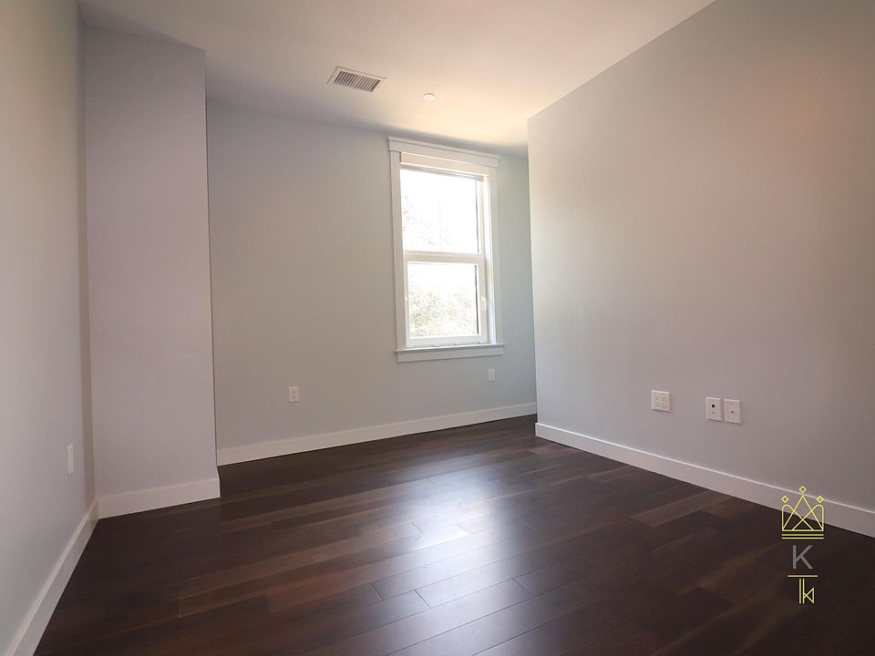 1st image of 132 Babcock St #403