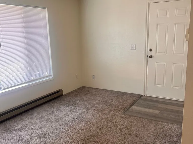 P0185 - 1927 Crater Lake Ave #1 - #4 — Photo 19