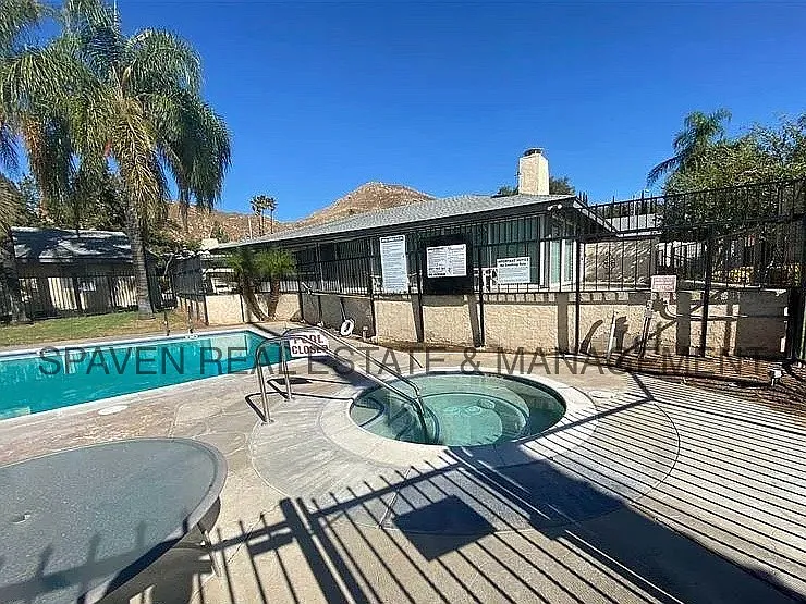 2891 Canyon Crest Dr #62 — Photo 14