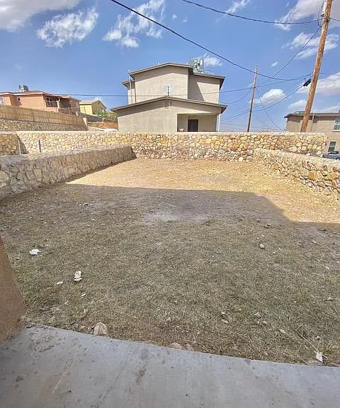 3809 Moonlight Ave #A — Photo 16