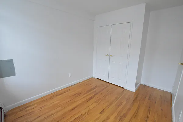 Rented by Clove Realty LLC | media 24