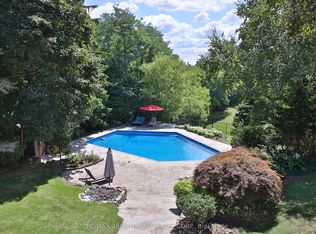 24 School St, Hamilton, ON L0R0G4